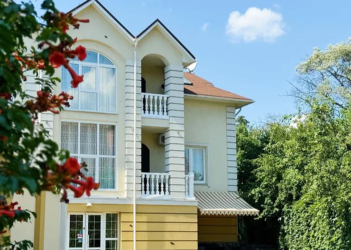 Shelter Hotel Київ